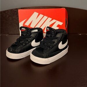 Baby/Toddler Nike Black and White High-Top Sneakers